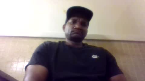 Snapshot of roshun69 chatting on May 2026 06:41:01 AM Roshun Haynes online show from May 2026 06:41:01 AM
