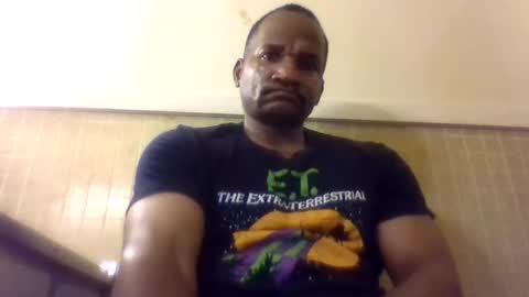 Snapshot of roshun69 chatting on June 2026 04:59:01 AM Roshun Haynes online show from June 2026 04:59:01 AM