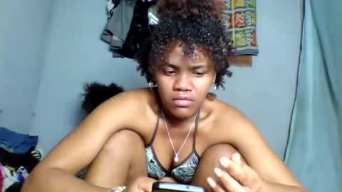 Snapshot of rosia22 chatting on September 2025 02:19:01 PM rosia22 online show from September 2025 02:19:01 PM