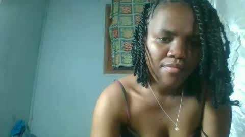 Snapshot of rosia22 chatting on October 2025 09:02:01 PM rosia22 online show from October 2025 09:02:01 PM