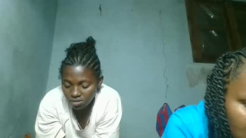 Snapshot of rosia22 chatting on October 2025 05:56:01 PM rosia22 online show from October 2025 05:56:01 PM