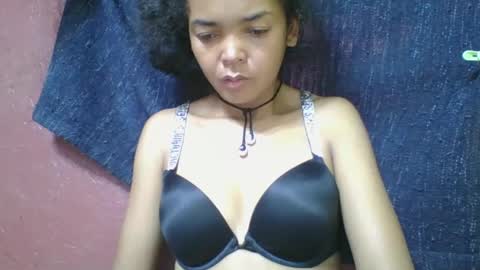 Snapshot of rosia685234 chatting on March 2025 08:35:01 AM rosia685234 online show from March 2025 08:35:01 AM