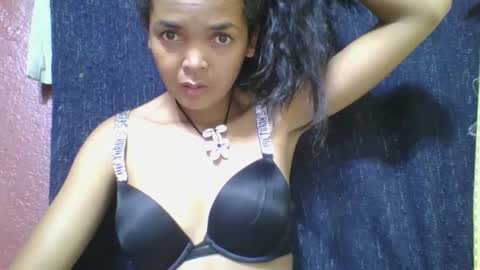 Snapshot of rosia685234 chatting on March 2025 06:39:02 PM rosia685234 online show from March 2025 06:39:02 PM