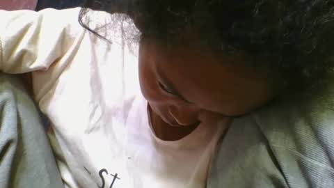 Snapshot of rosia685234 chatting on October 2025 05:22:02 PM rosia685234 online show from October 2025 05:22:02 PM