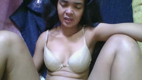 Snapshot of rosia685234 chatting on October 2025 05:00:02 AM rosia685234 online show from October 2025 05:00:02 AM