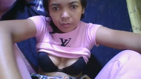 Snapshot of rosia685234 chatting on November 2025 03:06:02 AM rosia685234 online show from November 2025 03:06:02 AM