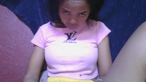 Snapshot of rosia685234 chatting on November 2025 05:50:01 AM rosia685234 online show from November 2025 05:50:01 AM