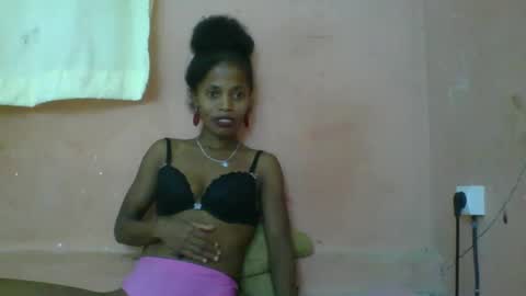 rosia online show from March 2025 06:01:02 PM