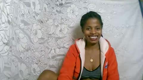 Snapshot of rosiahot1 chatting on November 2025 05:39:02 AM rosia online show from November 2025 05:39:02 AM