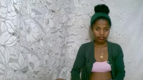 Snapshot of rosiahot1 chatting on December 2025 11:03:02 AM rosia online show from December 2025 11:03:02 AM