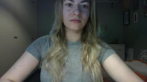 Snapshot of rosie_june chatting on June 2026 07:07:01 AM Rosie online show from June 2026 07:07:01 AM