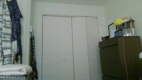 Snapshot of rosie_woods chatting on April 2026 09:28:02 PM rosie_woods online show from April 2026 09:28:02 PM