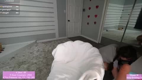 Rosie Bones online show from February 2025 12:10:02 AM