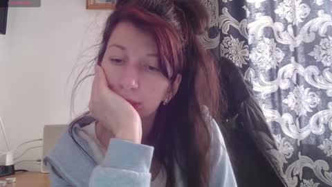 Snapshot of rosiehayes chatting on November 2025 09:06:02 AM RosieHayes online show from November 2025 09:06:02 AM