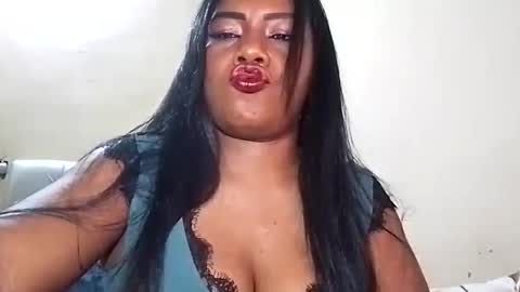 rosmerynavarro online show from October 2025 04:45:01 AM