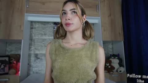 Snapshot of ross_b1 chatting on July 2026 06:07:02 AM ROSS - online show from July 2026 06:07:02 AM