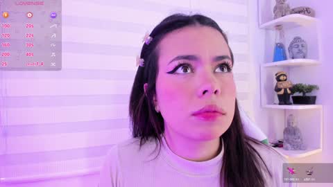 Snapshot of rosse_amyy chatting on January 2025 11:06:01 AM online show from January 2025 11:06:01 AM