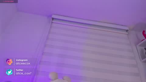 Snapshot of rosse_amyy chatting on January 2025 11:15:02 AM online show from January 2025 11:15:02 AM