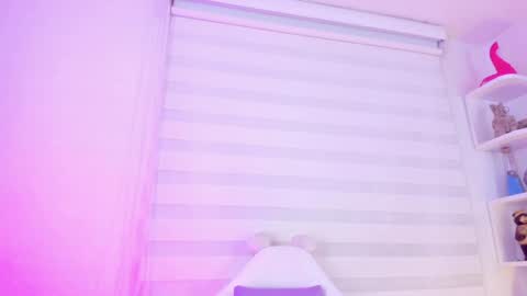 Snapshot of rosse_amyy chatting on February 2025 11:12:02 AM online show from February 2025 11:12:02 AM