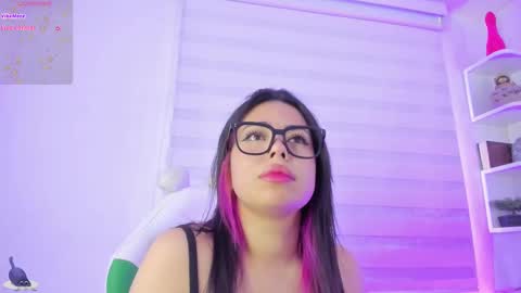 Snapshot of rosse_amyy chatting on September 2025 07:13:01 PM online show from September 2025 07:13:01 PM