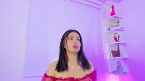 Snapshot of rosse_amyy chatting on November 2025 12:05:02 PM online show from November 2025 12:05:02 PM