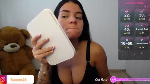 Snapshot of rossebunny25 chatting on February 2025 07:54:01 PM Rosse online show from February 2025 07:54:01 PM