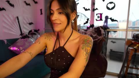 Rossey online show from November 2025 09:27:02 PM