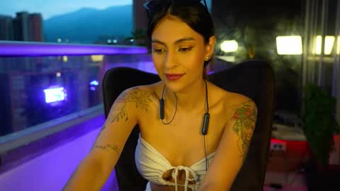 Rossey online show from November 2025 10:31:02 PM