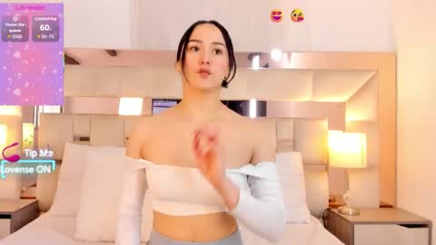 Snapshot of rosshazel chatting on March 2026 02:33:02 PM online show from March 2026 02:33:02 PM