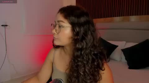 rossie_lanie_ online show from June 2026 08:19:02 PM