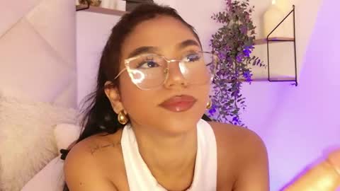 rossie online show from May 2026 03:37:02 AM
