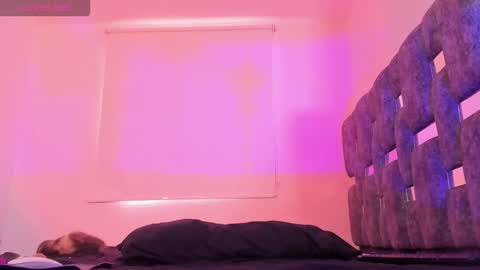 Im Ross   online show from November 2025 02:42:01 PM