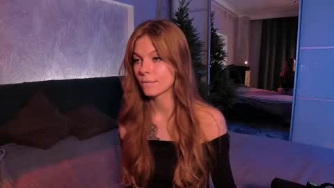 rosy_black_ online show from November 2025 07:26:02 PM