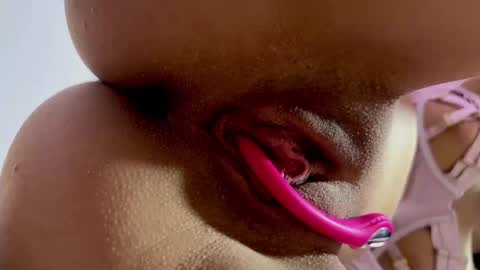 rosynixie online show from July 2026 06:47:02 AM