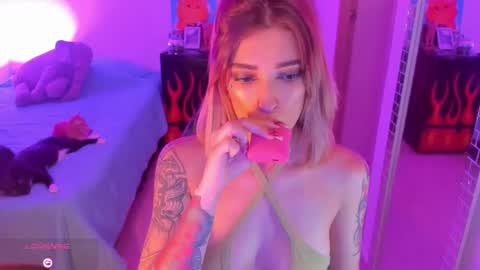 Snapshot of rot_wallace chatting on March 2026 10:48:01 PM rot_wallace online show from March 2026 10:48:01 PM