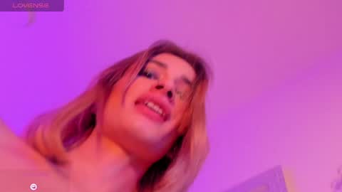 Snapshot of rot_wallace chatting on April 2026 08:42:02 PM rot_wallace online show from April 2026 08:42:02 PM