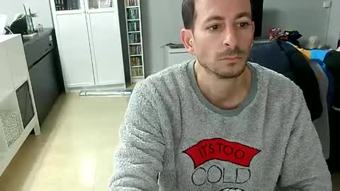 Snapshot of roubarixx chatting on December 2024 07:47:01 AM roubarixx online show from December 2024 07:47:01 AM