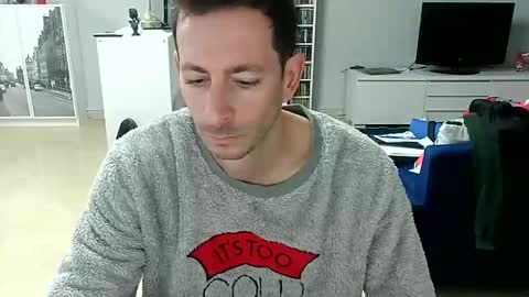 Snapshot of roubarixx chatting on December 2024 08:37:02 AM roubarixx online show from December 2024 08:37:02 AM