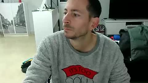 Snapshot of roubarixx chatting on December 2024 08:55:01 AM roubarixx online show from December 2024 08:55:01 AM