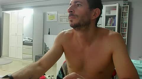 Snapshot of roubarixx chatting on September 2025 08:03:01 AM roubarixx online show from September 2025 08:03:01 AM