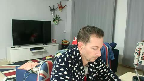 roubarixx online show from November 2025 09:00:02 AM