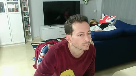 Snapshot of roubarixx chatting on April 2026 06:44:02 AM roubarixx online show from April 2026 06:44:02 AM