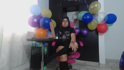 Snapshot of rous_kinky chatting on March 2026 03:51:01 PM rous_kinky online show from March 2026 03:51:01 PM