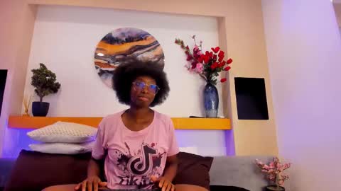 rouselux online show from February 2026 09:00:02 PM