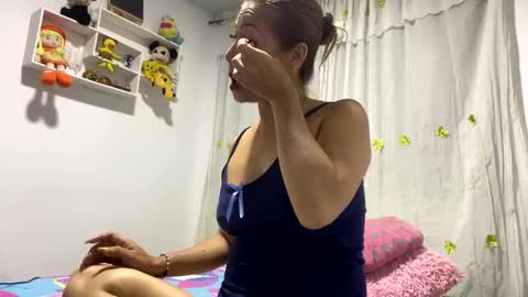 Snapshot of rousemilf4u chatting on January 2025 10:01:01 AM rouse online show from January 2025 10:01:01 AM