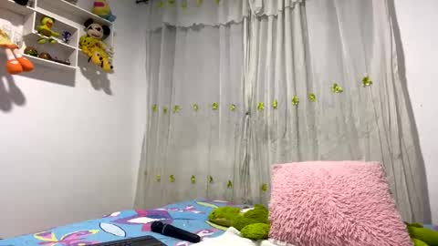 Snapshot of rousemilf4u chatting on February 2025 09:28:01 AM rouse online show from February 2025 09:28:01 AM