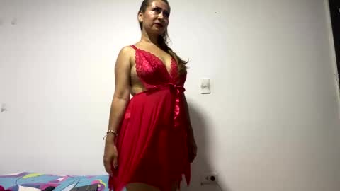 Snapshot of rousemilf4u chatting on February 2025 01:03:01 AM rouse online show from February 2025 01:03:01 AM