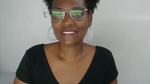 luxa online show from January 2025 03:50:01 PM