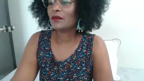 luxa online show from February 2025 07:27:02 PM