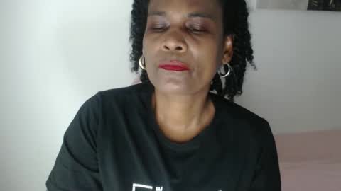 luxa online show from April 2026 09:15:01 PM